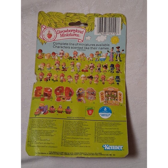 Kenner Strawberryland Miniatures Huckleberry Pie Doll in Pkg - Picture 4 of 4